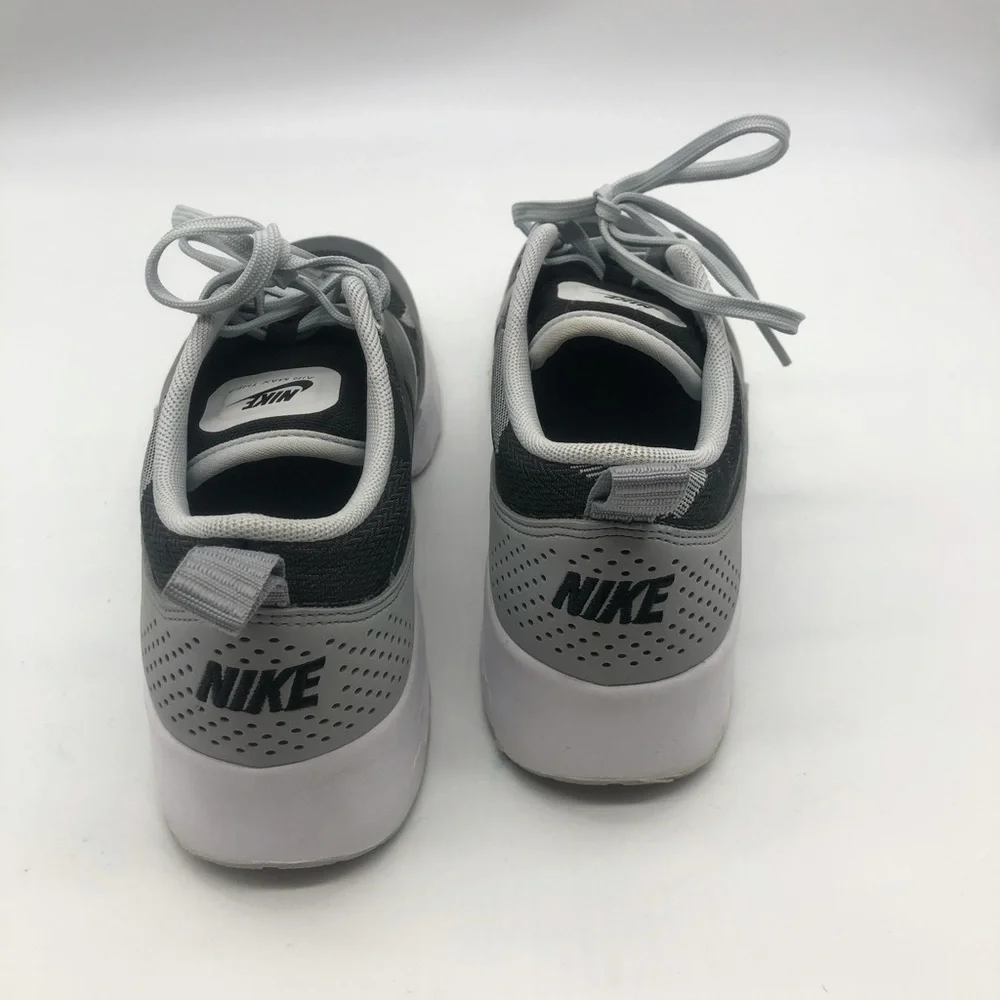 Nike grey shoe size 6